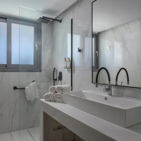 Adrina Grand Hotel 5*