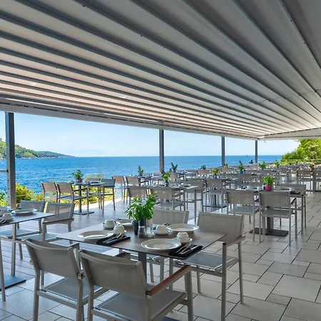 Adrina Grand Ξενοδοχείο 5*