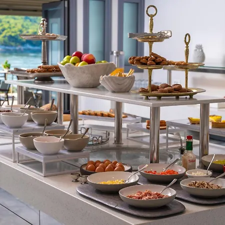 Adrina Grand Ξενοδοχείο 5*