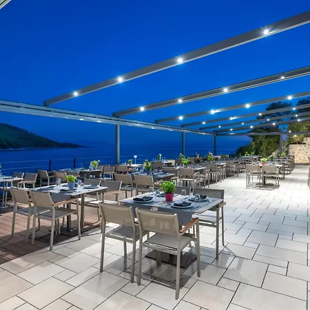 Adrina Grand Ξενοδοχείο 5*